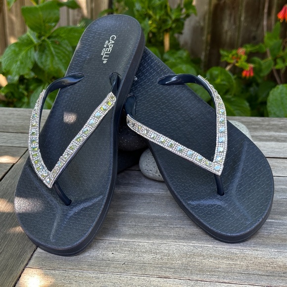 Capelli Thong Sandals, Navy Blue w/ Clear Rhinestones, Women’s Size 11, New - Picture 1 of 11